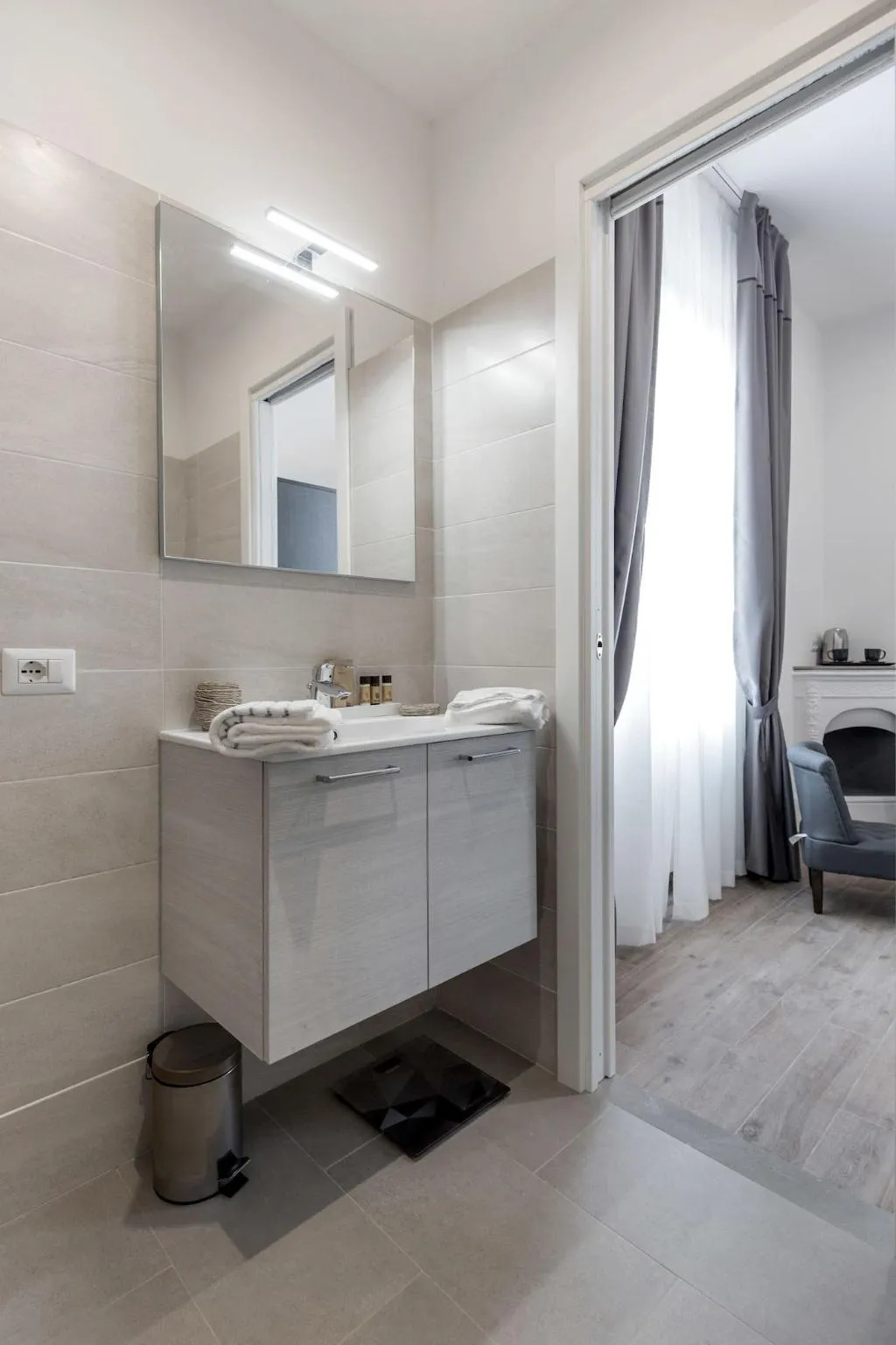 Room, Apollo Guest House, Florence