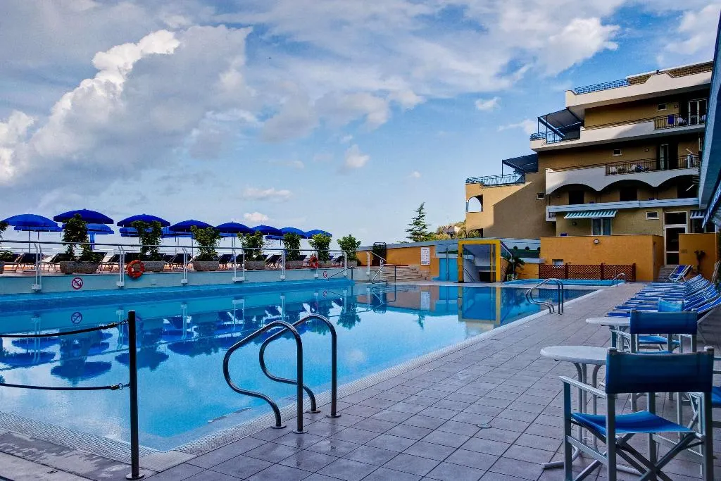 Pool, Best Western Hotel La Solara, Naples