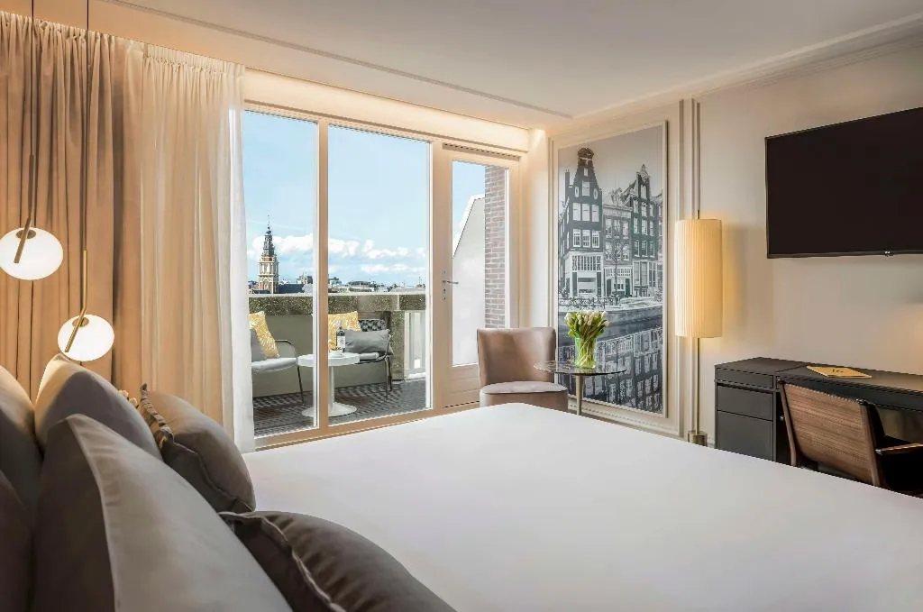DOUBLE WITH TERRACE Room, Anantara Grand Hotel Krasnapolsky Amsterdam, Amsterdam