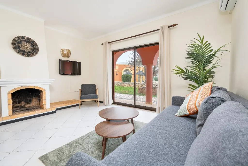APARTMENT TWO BEDROOMS Room, Colina Village, Algarve