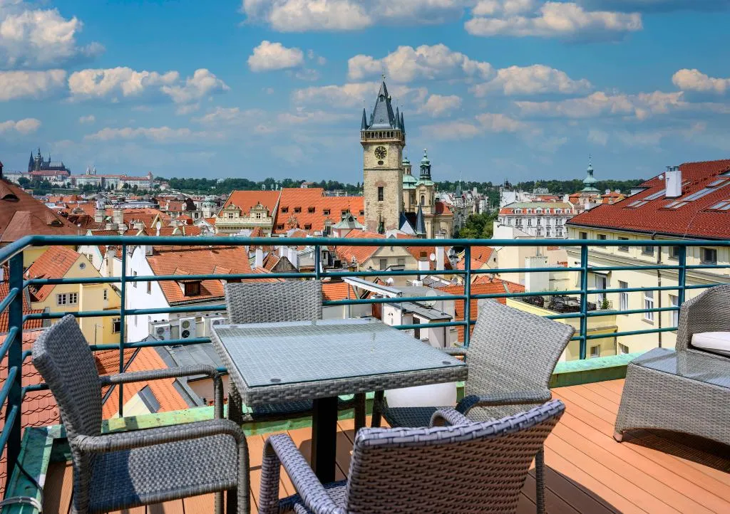 SUITE TWO BEDROOMS TWO BATHROOMS Room, Residence Leon D'Oro, Prague