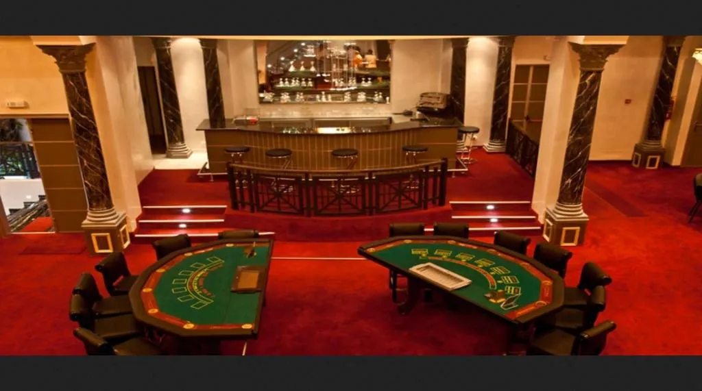 Sports and Entertainment, Cesar Palace Casino Hotel, Tunisia