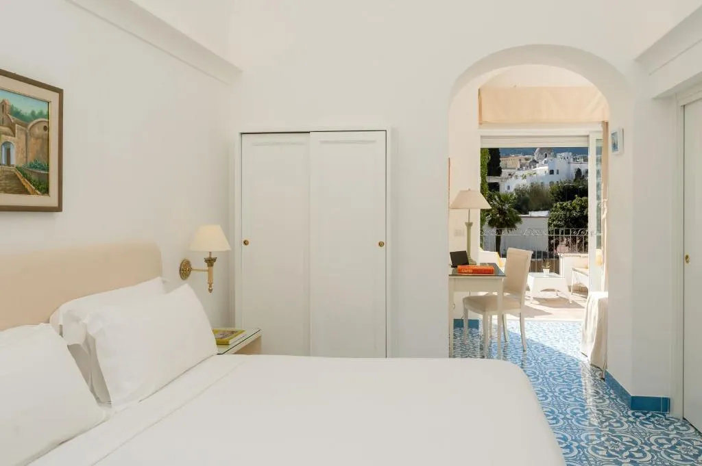 TRIPLE GARDEN VIEW Room, Hotel Syrene Capri, Naples