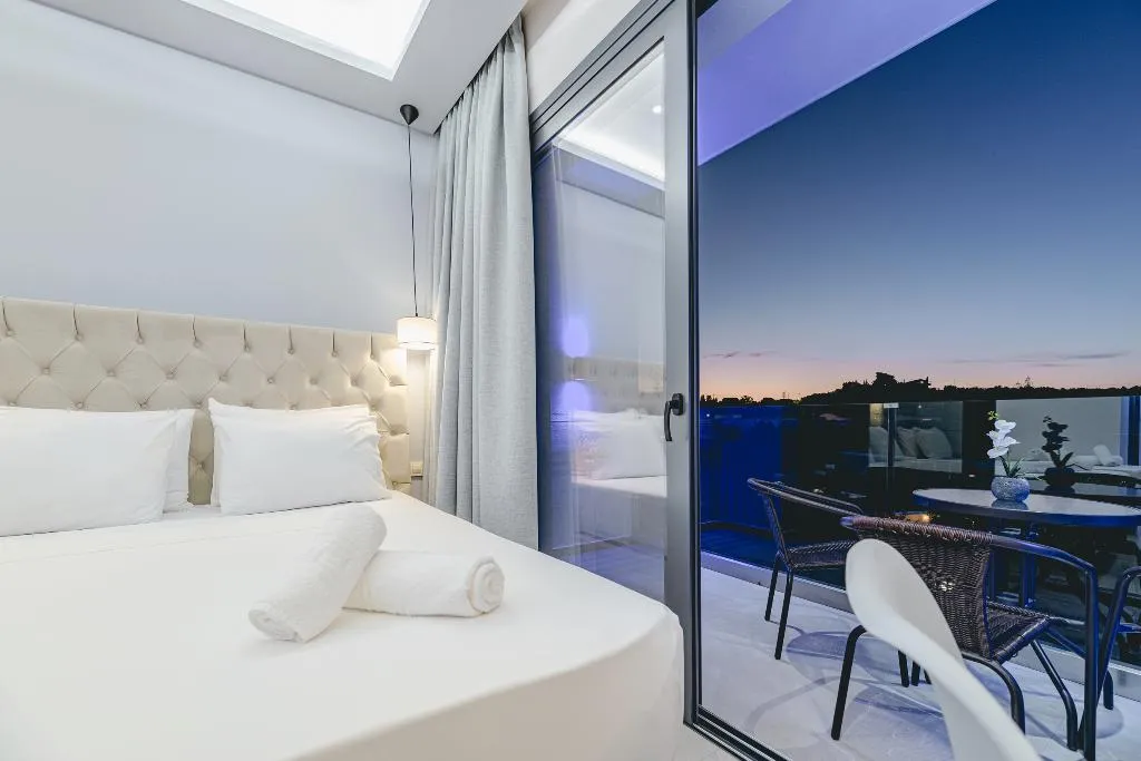 TRIPLE WITH BALCONY Room, Christina Apartments, Zante