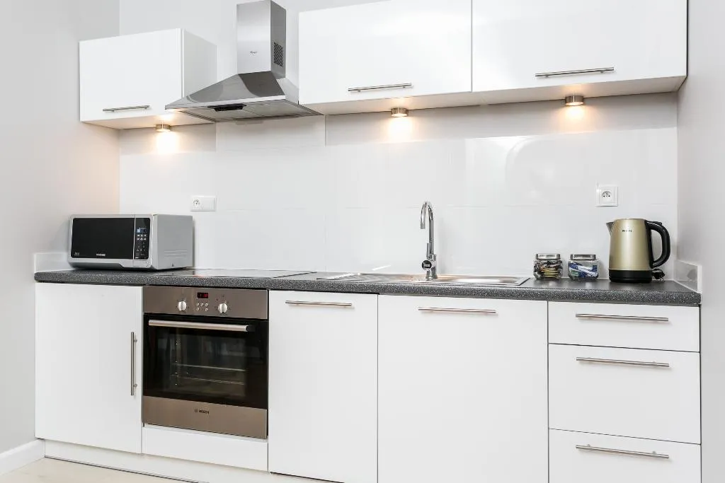 APARTMENT CAPACITY 4 ONE BEDROOM Room, Venetian House Market Square Aparthotel, Krakow
