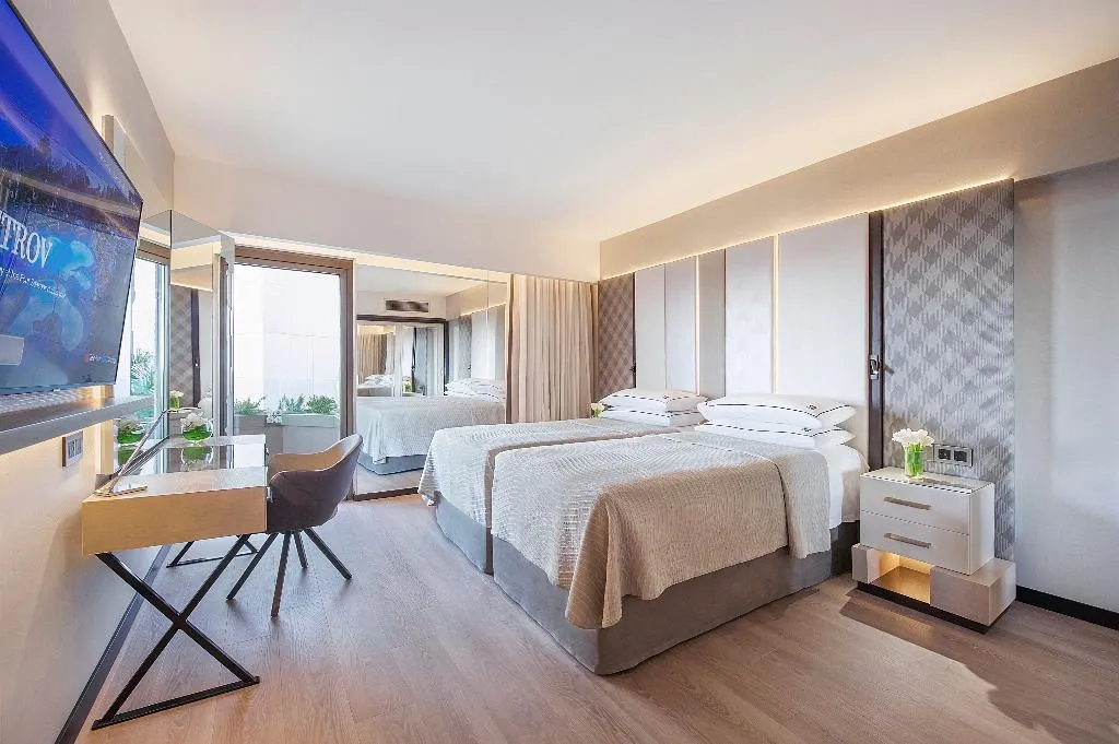 SUITE TWO BEDROOMS Room, Four Seasons Hotel, Cyprus