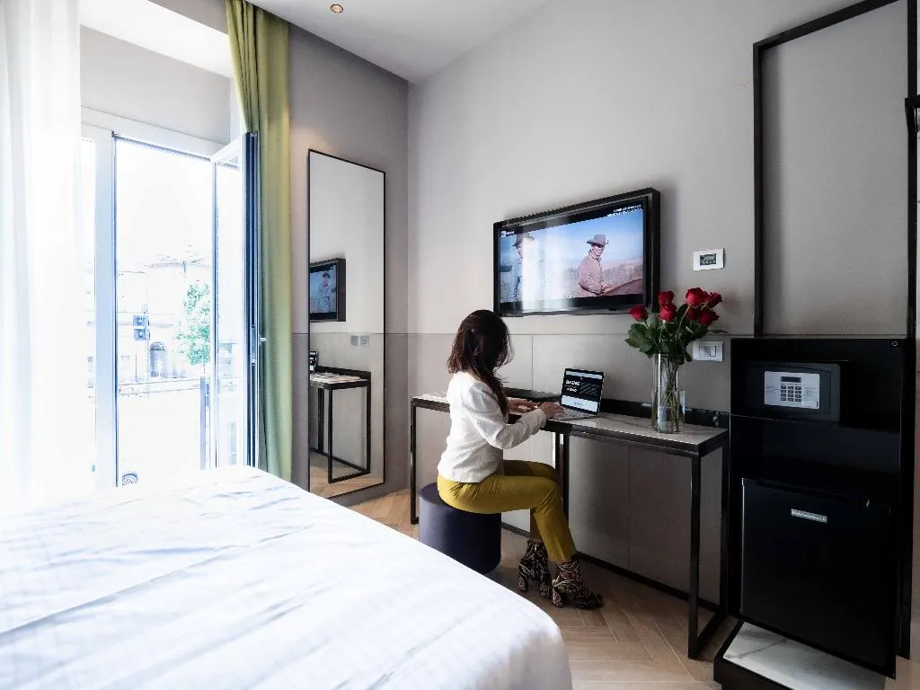 DOUBLE WITH BALCONY Room, Heart Hotel, Milan