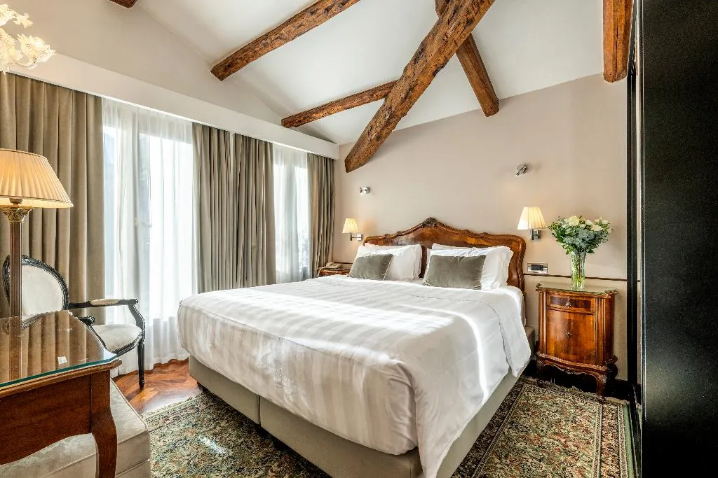 DOUBLE WITH TERRACE WITH VIEWS Room, Casa Verardo - Residenza D'Epoca, Venice
