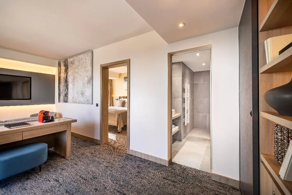SUITE WITH BALCONY Room, Aminess Vival Maestral Hotel, Istria