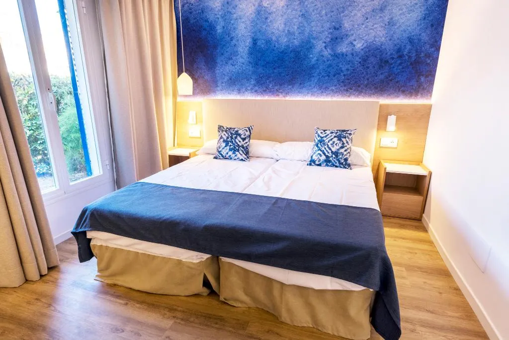 DOUBLE SINGLE USE POOL VIEW Room, Parque Nereida Suites Hotel, Majorca