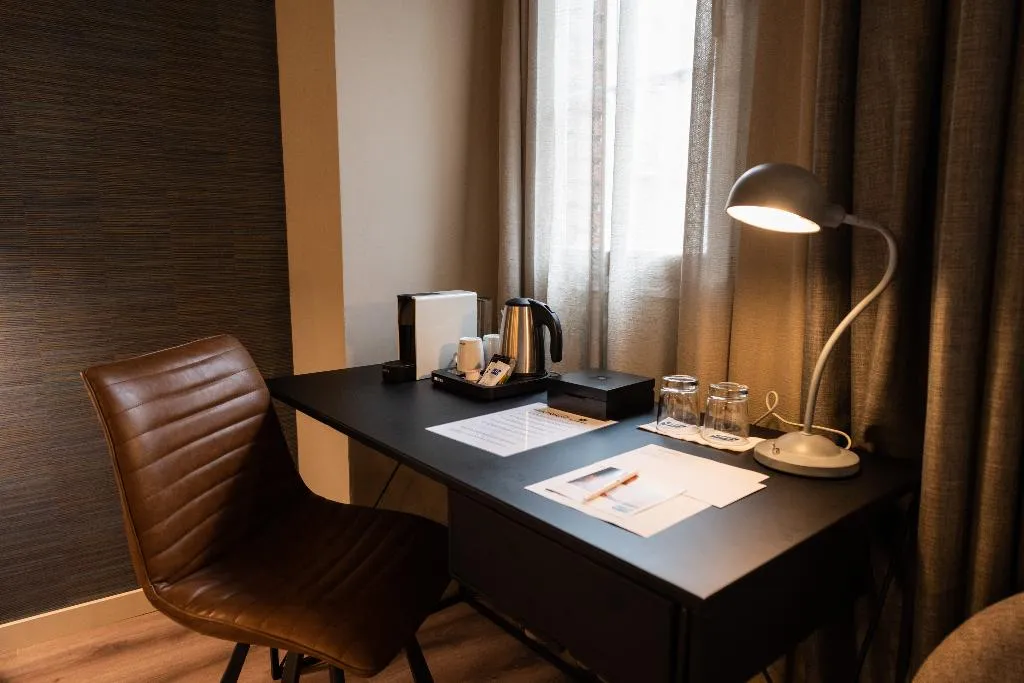 TRIPLE STANDARD Room, Atenea Rekord Suites, Barcelona