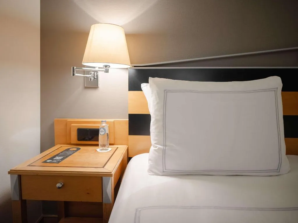 Room, Swissotel Amsterdam, Amsterdam