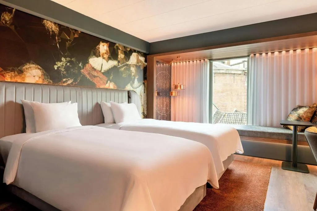 TWIN STANDARD Room, Renaissance Amsterdam Hotel, Amsterdam