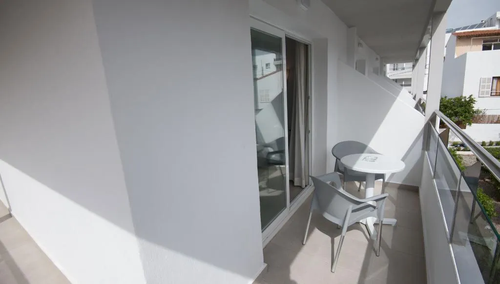 Terrace, Chevy Hotel & Suites, Majorca
