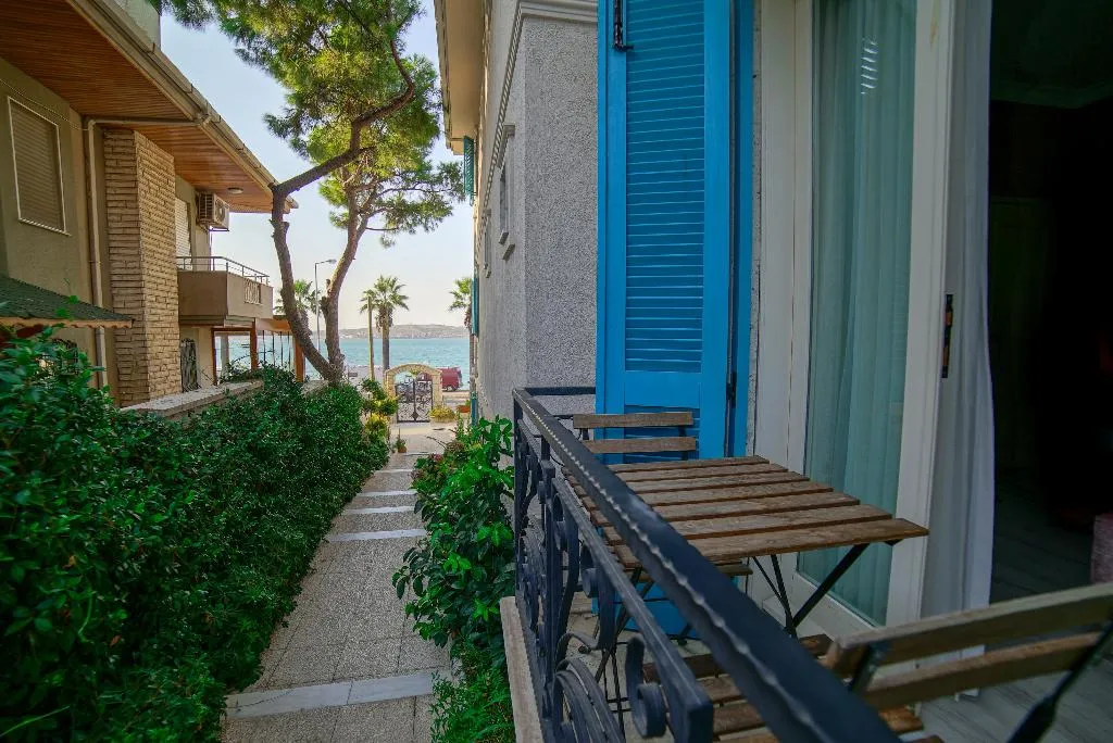 TWIN SEA VIEW Room, Karamela Otel, Izmir