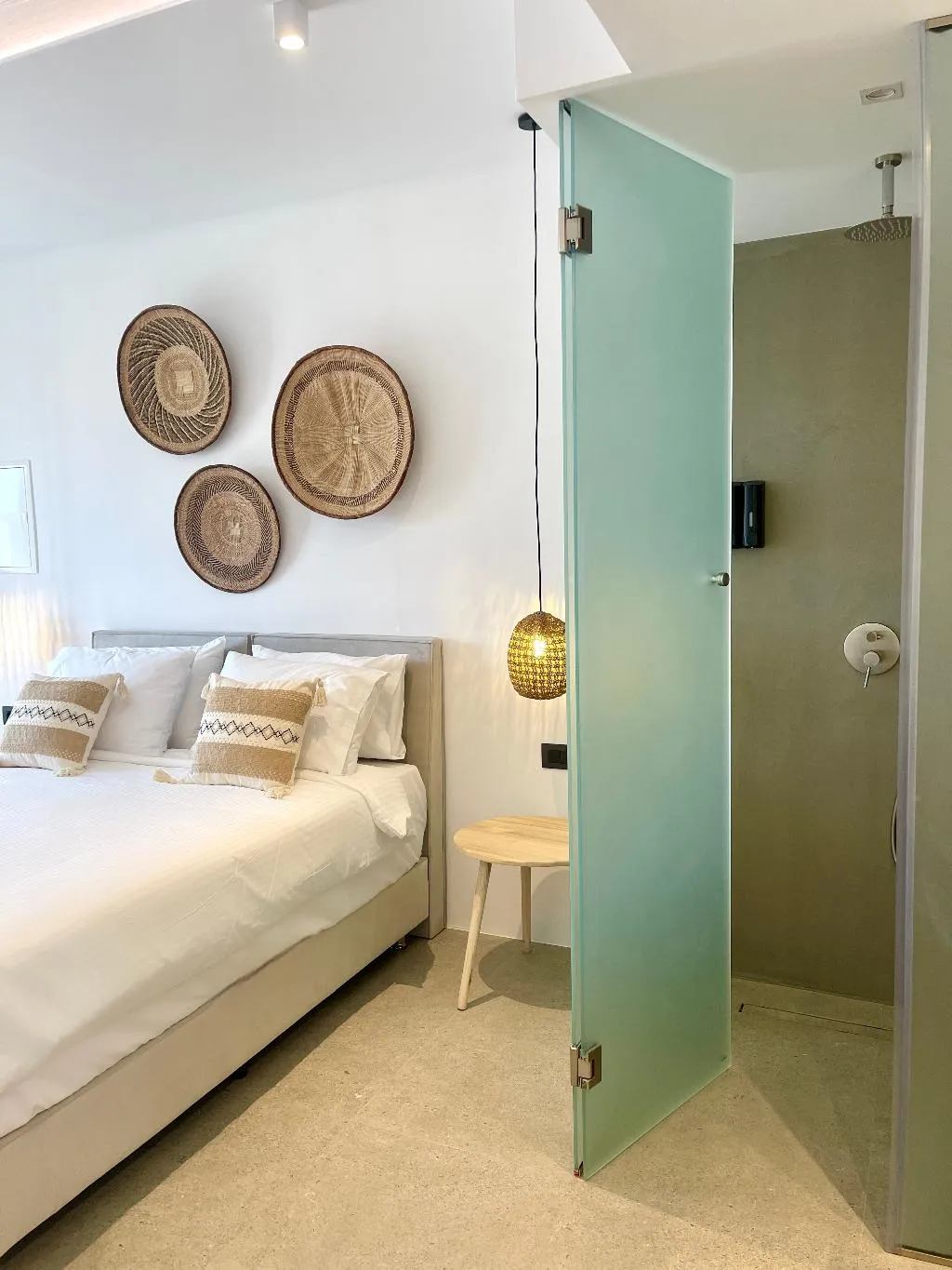 SUITE DELUXE POOL VIEW Room, Mykonos Dot Suites, Mykonos