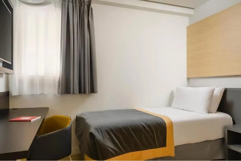 SINGLE STANDARD Room, Dorma Plaza Catalunya, Barcelona