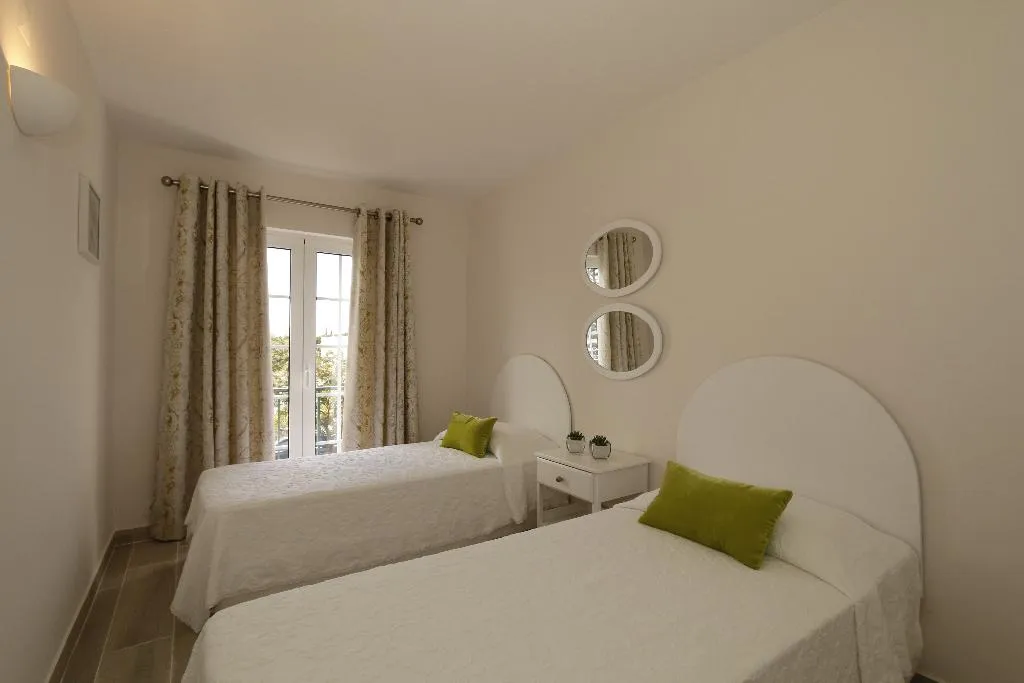 APARTMENT TWO BEDROOMS Room, Apartamentos The Old Village by Village 4u, Algarve