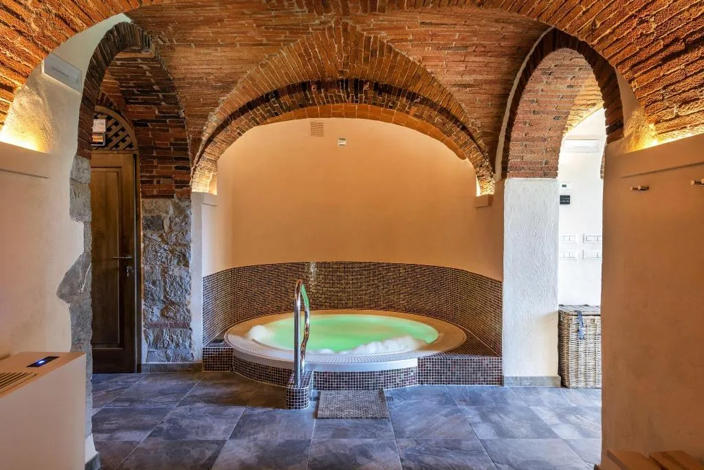 Sports and Entertainment, Relais Vignale & Spa, Florence
