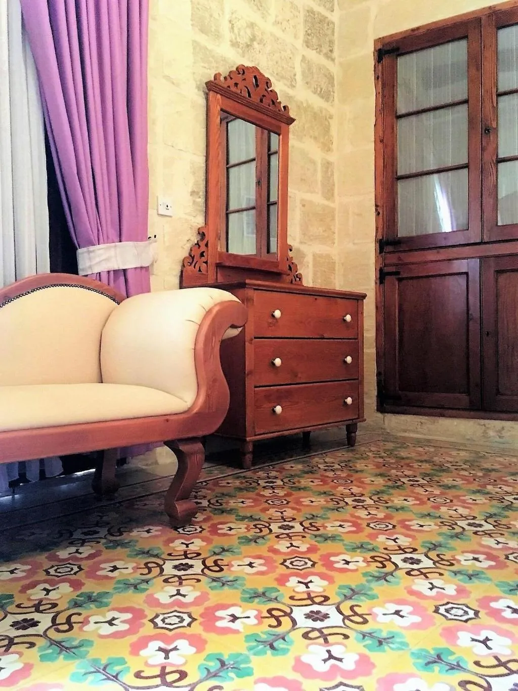 Room, Gozo B&B, Gozo