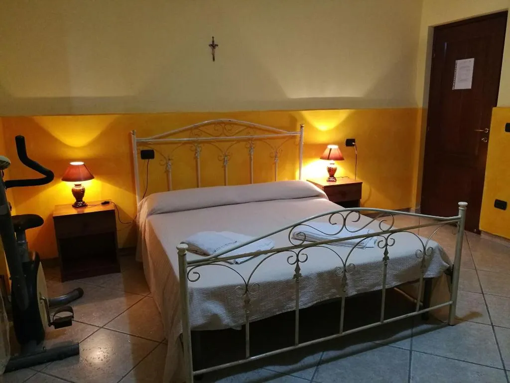 Room, Garden inn, Naples