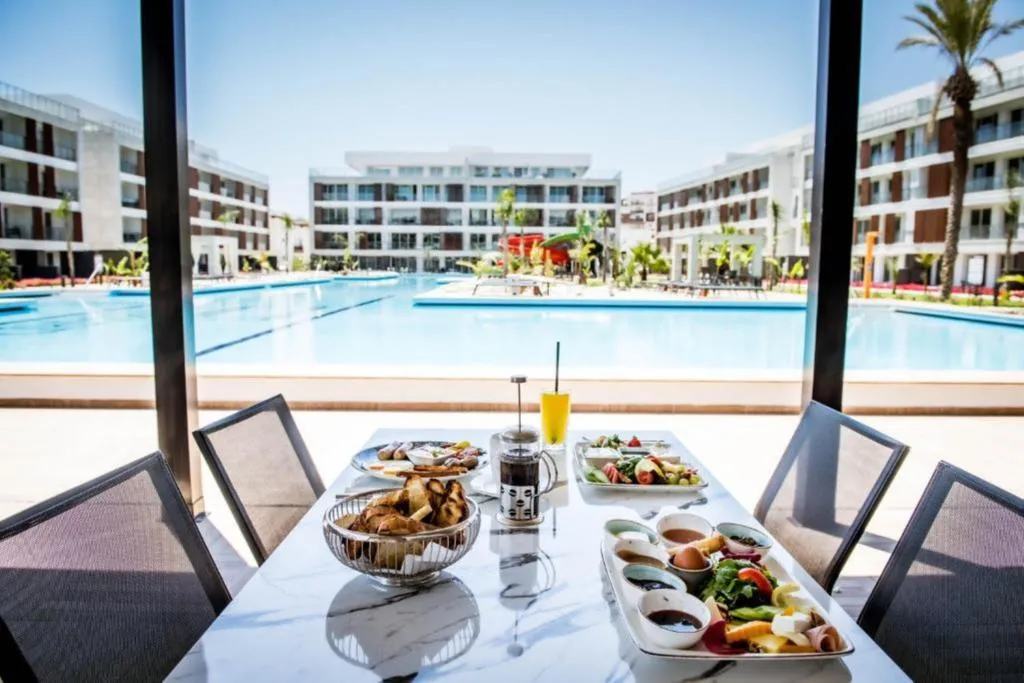 Restaurant, Courtyard Long Beach Holiday Resort, Cyprus