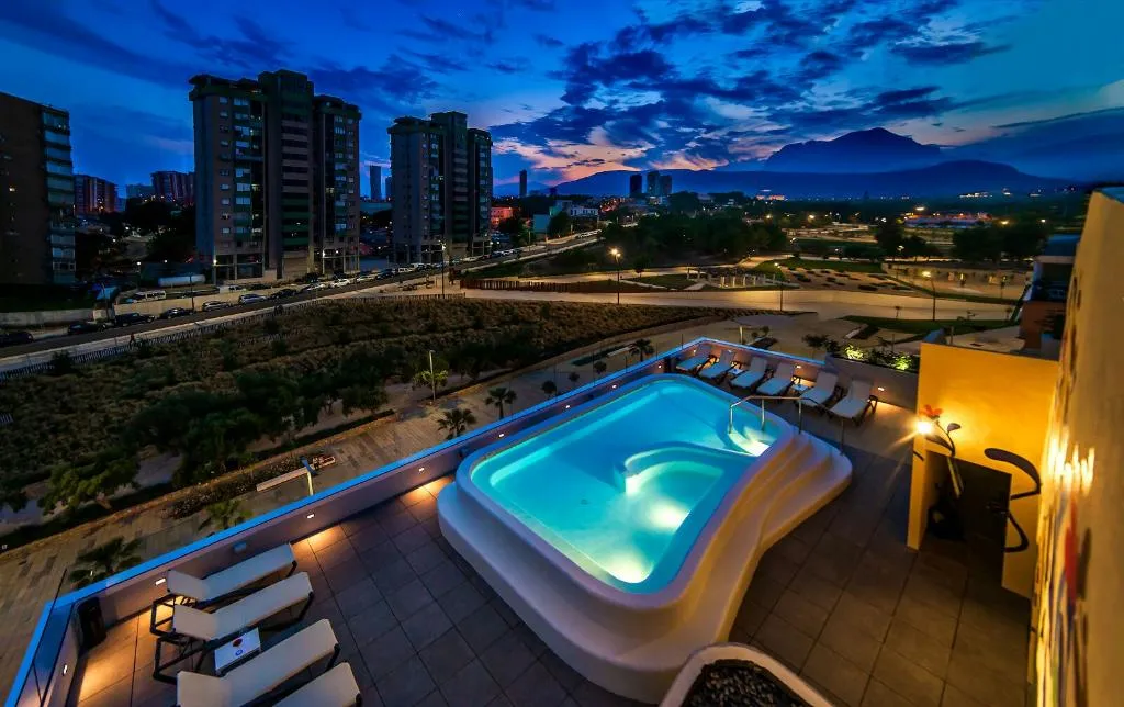 Pool, Carlos I, Costa Blanca