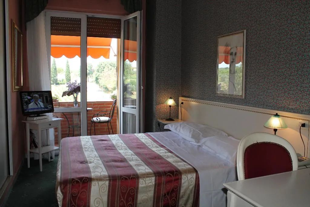DOUBLE SUPERIOR WITH BALCONY Room, Albergo Monna Lisa, Florence