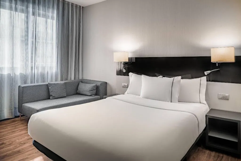 Room, AC Madrid Feria, Madrid