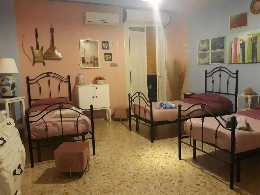 Room, Bbx Palermo, Catania