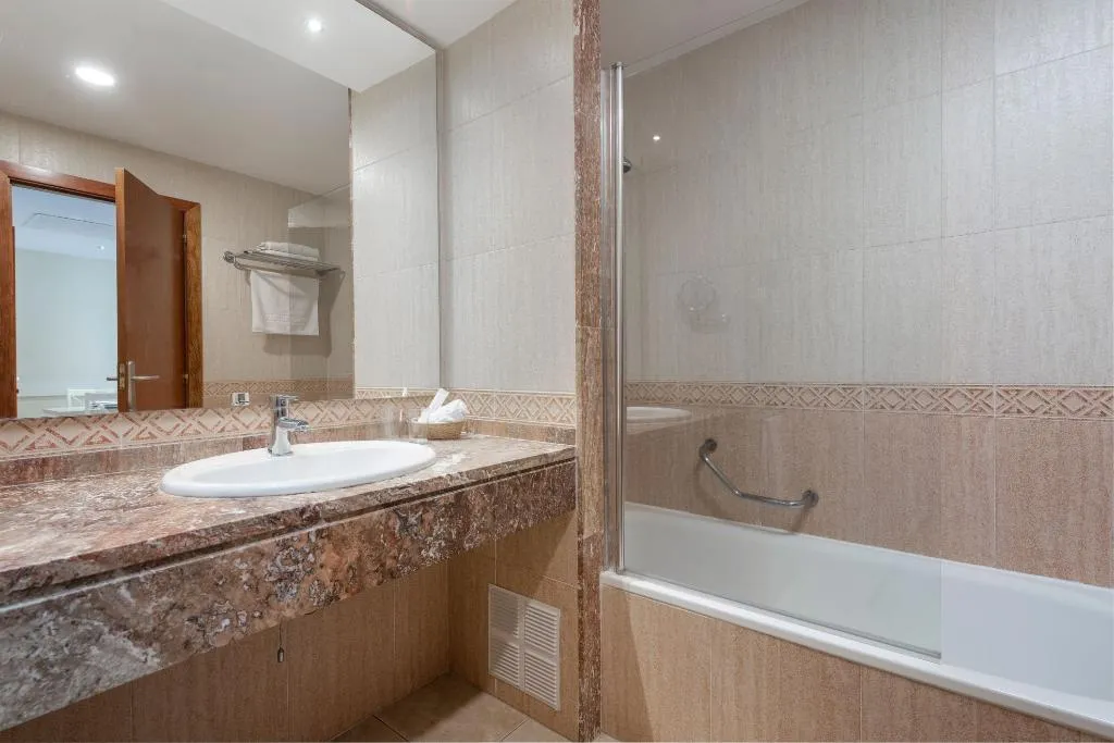 STUDIO WITH BALCONY Room, Aparthotel Can Picafort Palace, Majorca