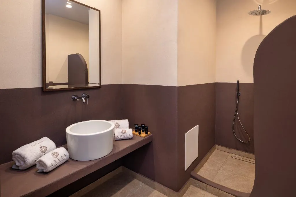 SUITE WITH VIEWS Room, Aelia Thalassa, Santorini