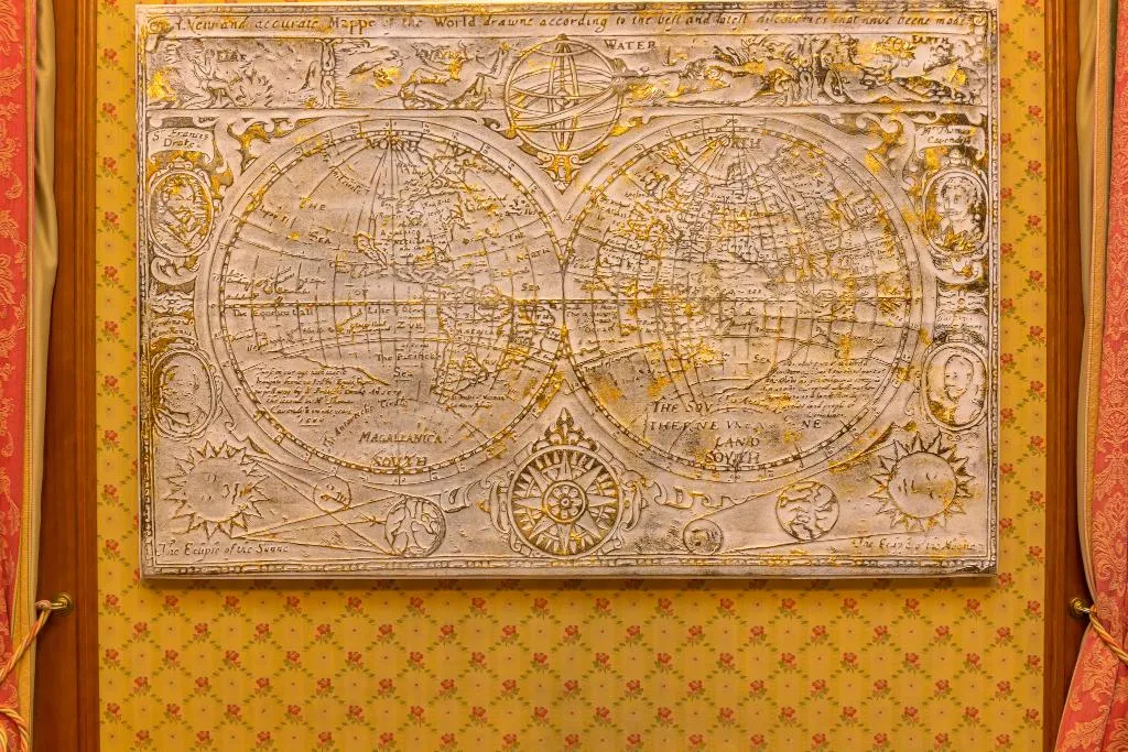 Bar, Hotel Kinsky Fountain, Prague