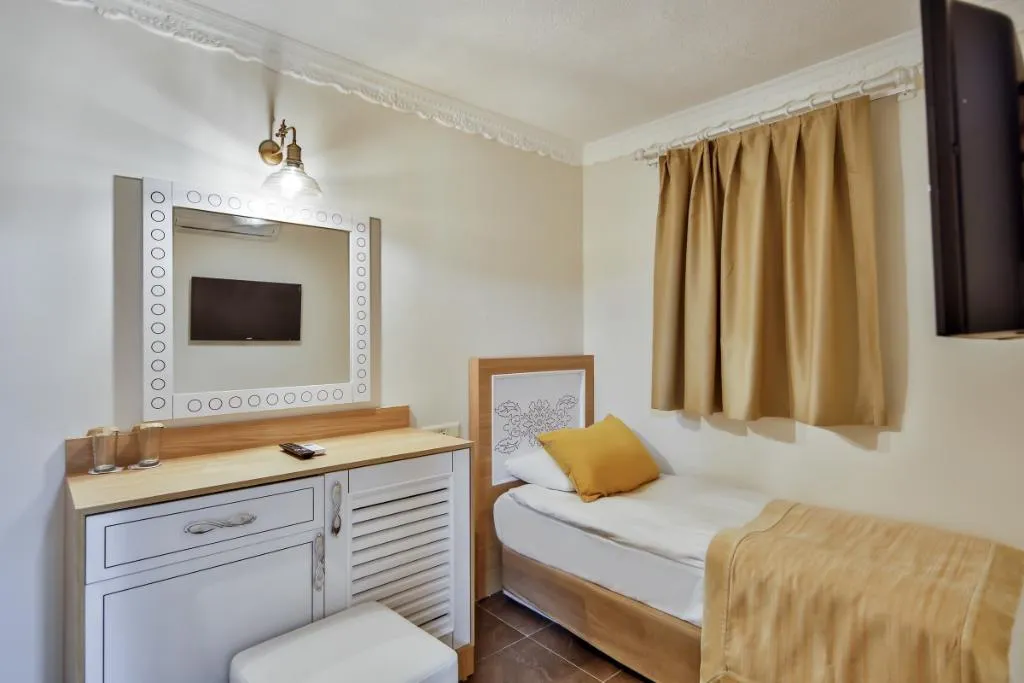 FAMILY ROOM LAND VIEW Room, Crystal World Of Colours Comfort Collection, Antalya