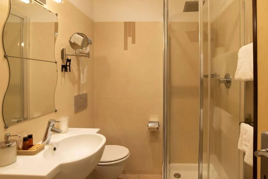 TRIPLE TWO BEDS Room, Jane Hotel, Florence