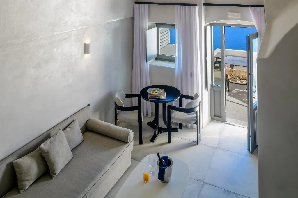 FAMILY ROOM TWO BEDROOMS Room, Andromeda Villas, Santorini