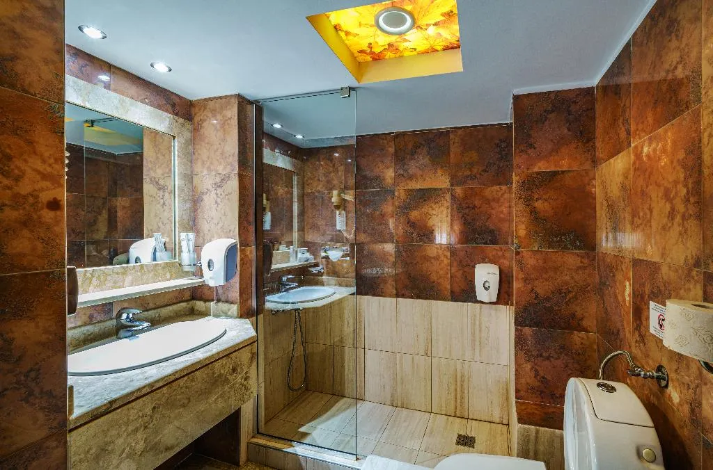 JUNIOR SUITE STANDARD Room, Capsis Hotel Thessaloniki, Halkidiki