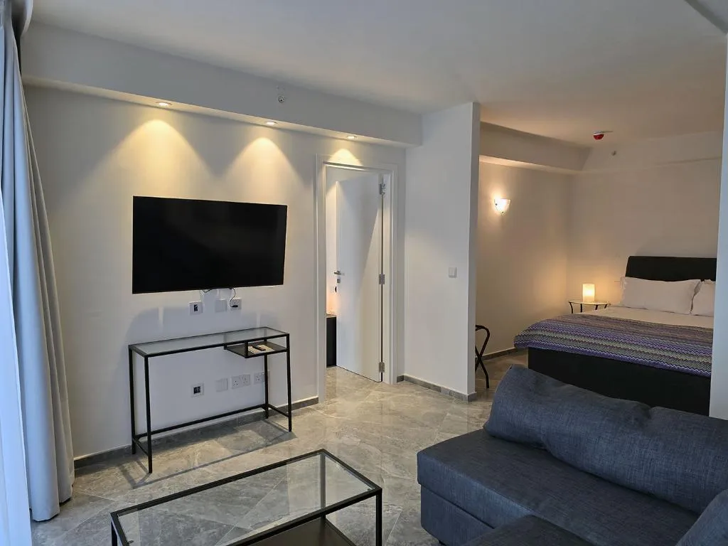 FAMILY ROOM WITH BALCONY Room, Mercury Suites - Skydream Getaways, Malta