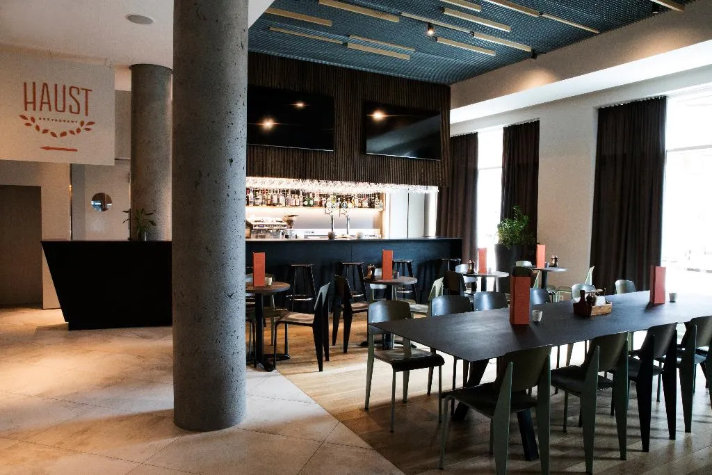 Bar, Fosshotel Reykjavik, Reykjavik