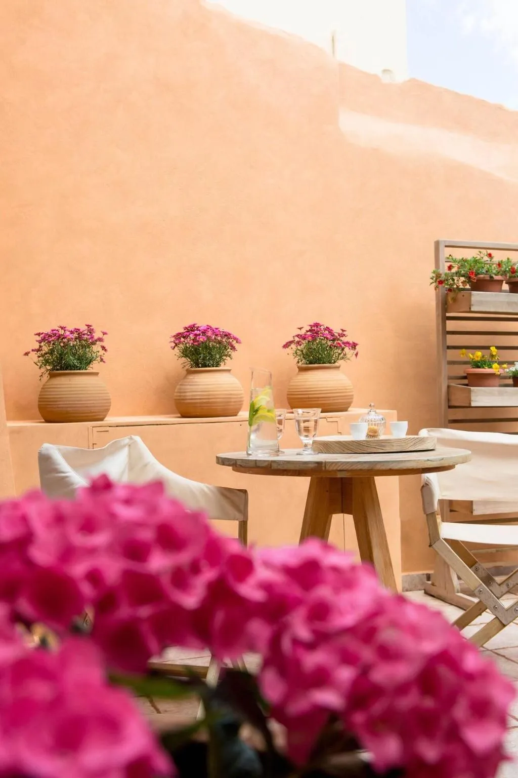Room, J&G Suites, Crete