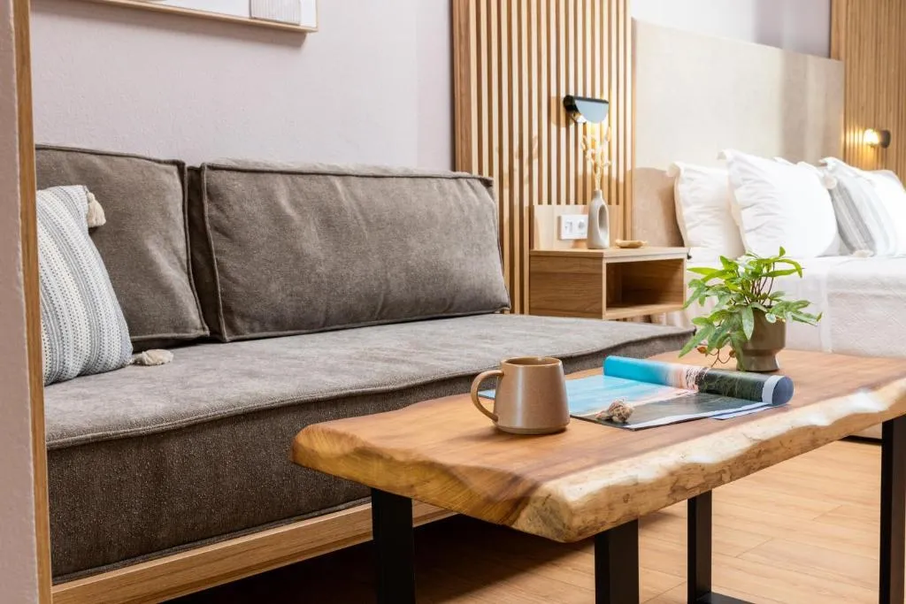 DOUBLE DELUXE ONE BED Room, Petra Nera, Skiathos