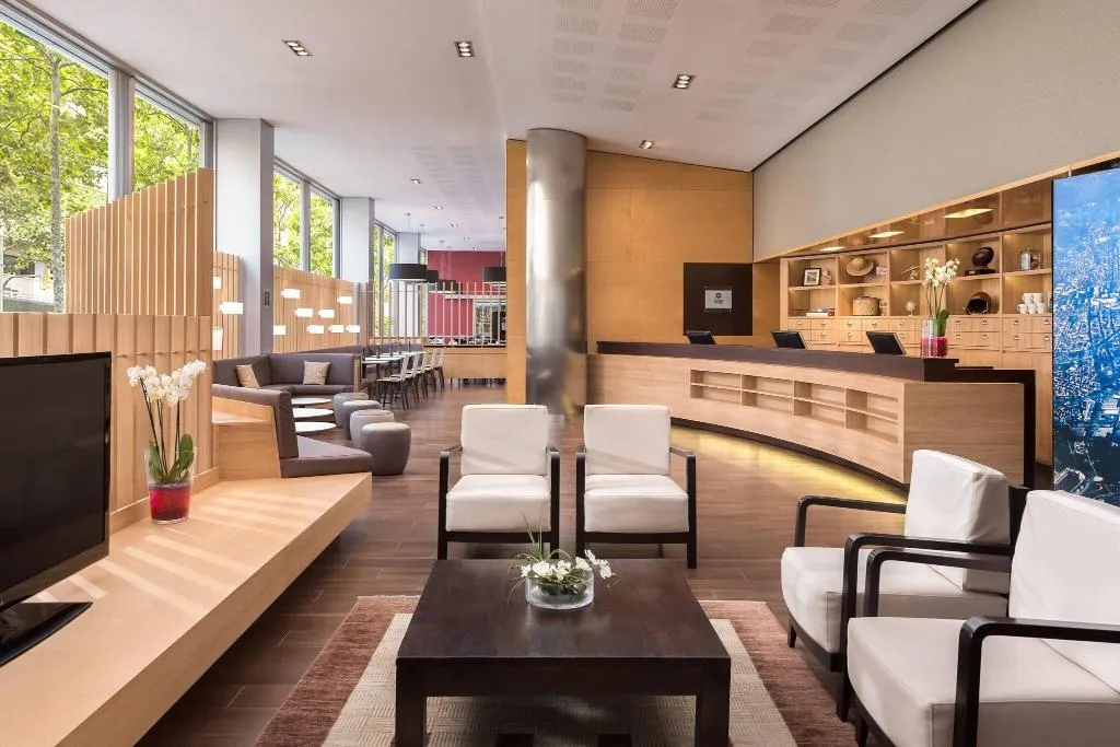 Lobby, Four Points by Sheraton Barcelona Diagonal, Barcelona