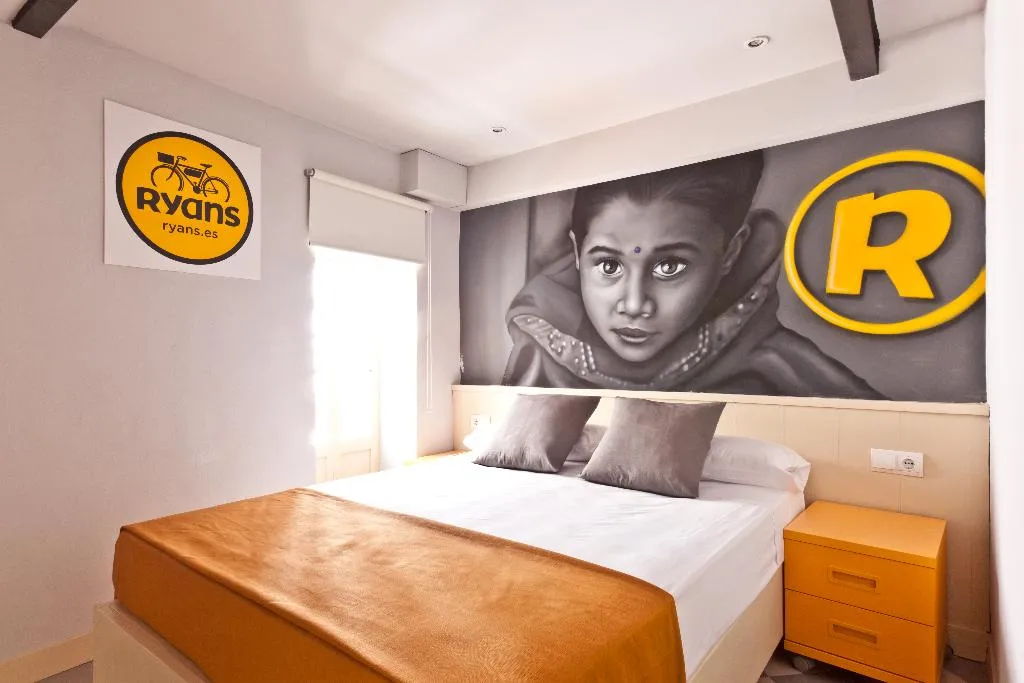 Double or Twin STANDARD Room, Ryans La Marina, Ibiza
