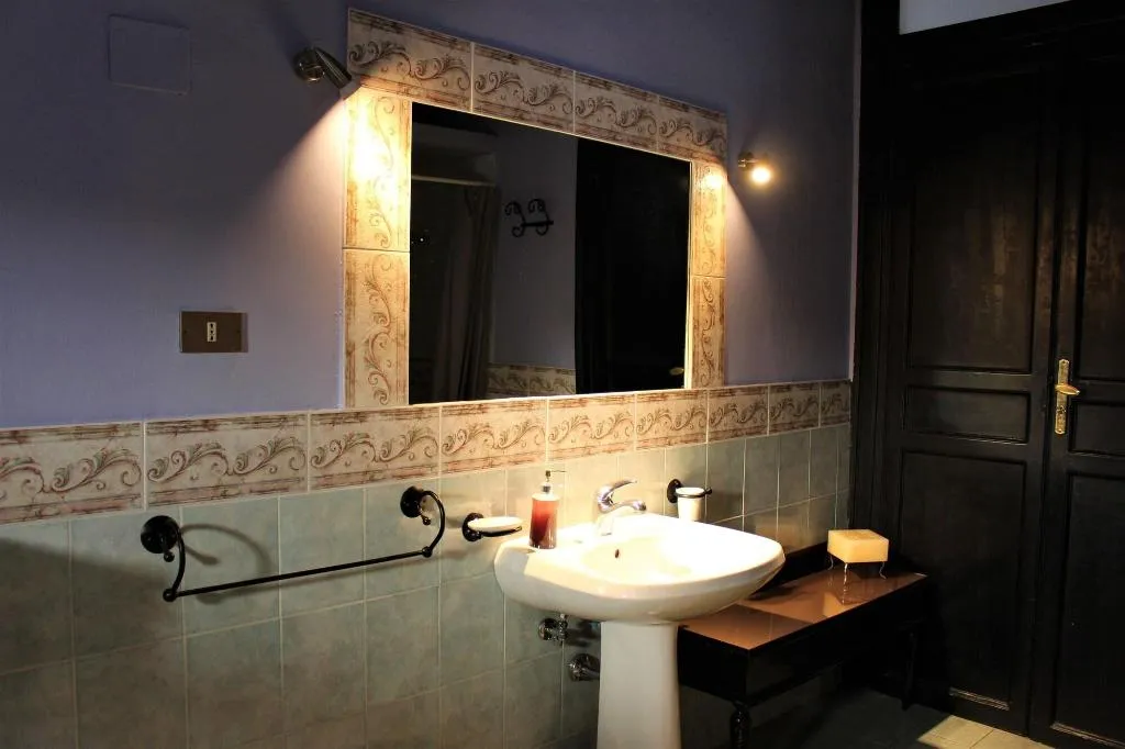 Room, La Via Delle Biciclette, Palermo