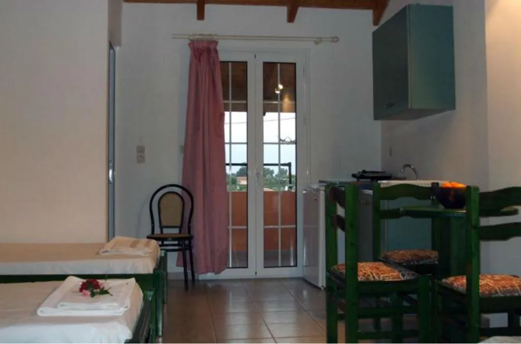 STUDIO CAPACITY 2 Room, Katerina Studios, Kefallinia