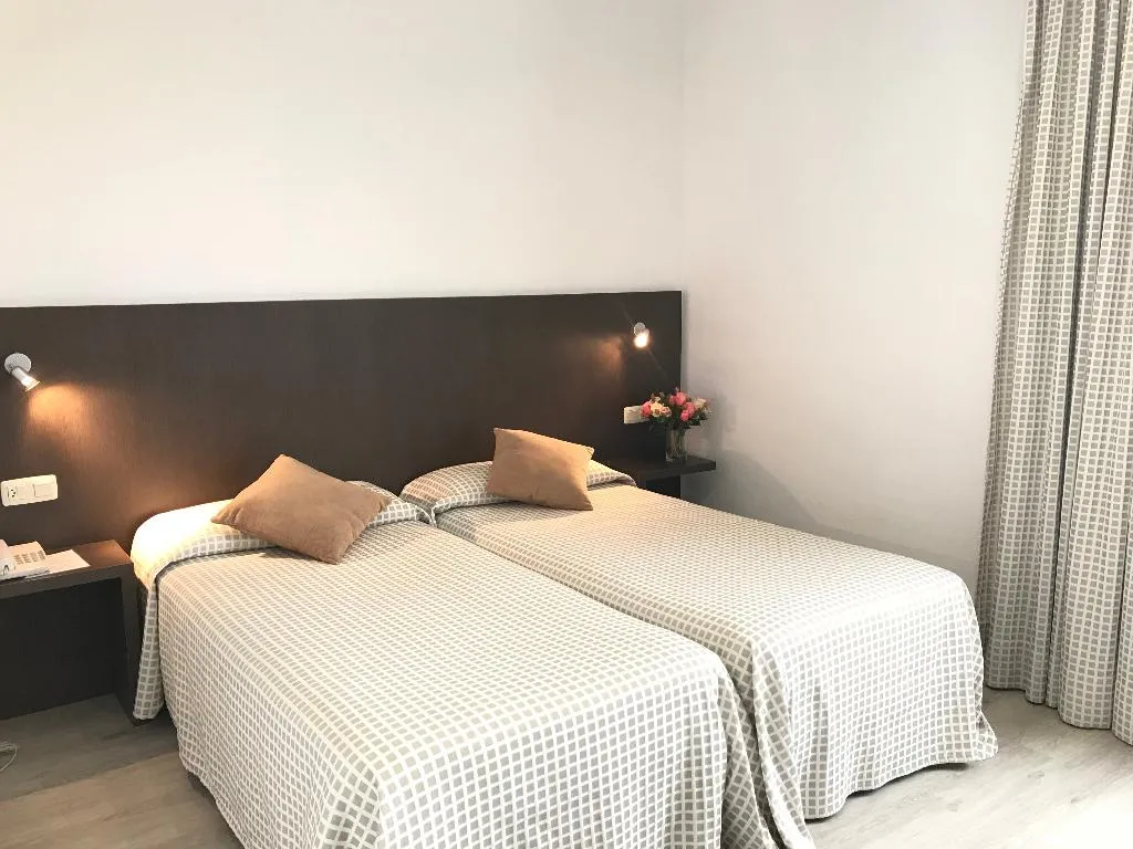 Double or Twin STANDARD Room, Bon Retorn, Costa Brava