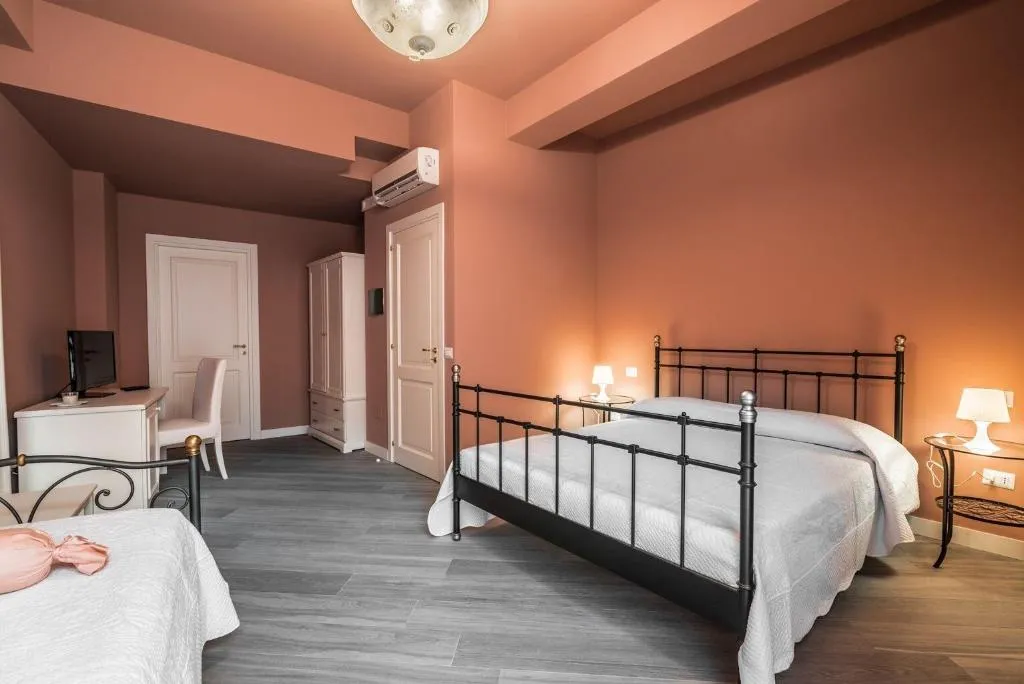 Room, Residenza Cavour, Catania