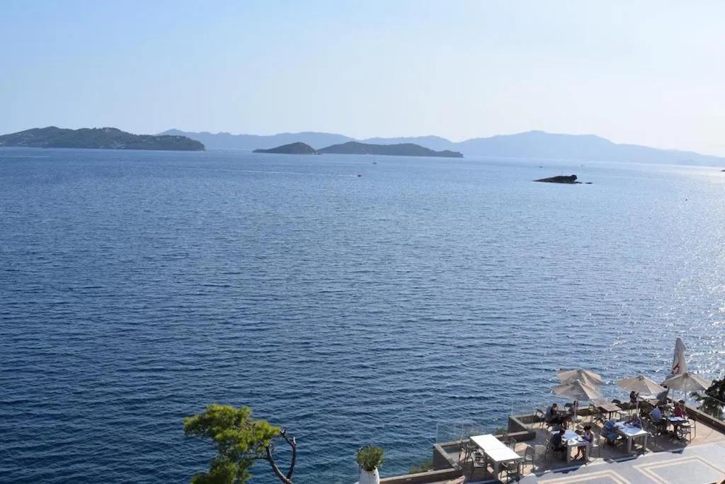 JUNIOR SUITE STANDARD Room, Kanapitsa Cape, Skiathos