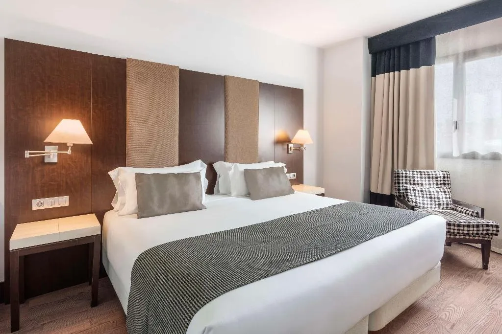 Room, Catalonia El Retiro, Madrid