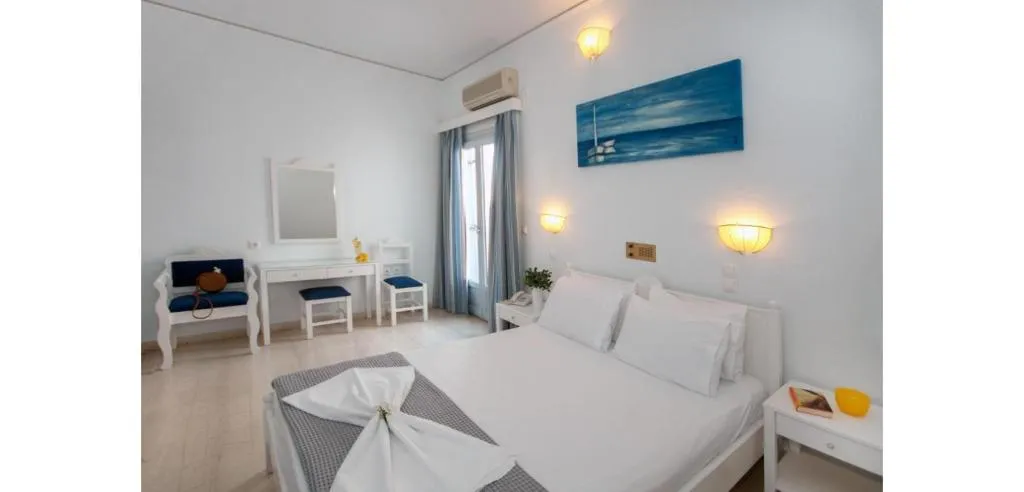 DOUBLE SUPERIOR Room, Hotel Glaros, Santorini